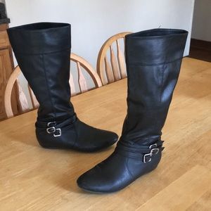 Perfect black boots!